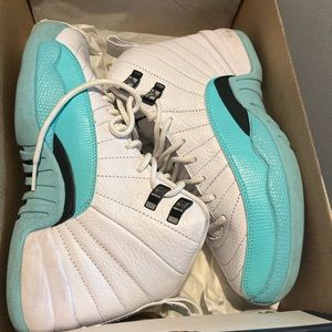 Jordan’s for cheap, could be cleaned easily